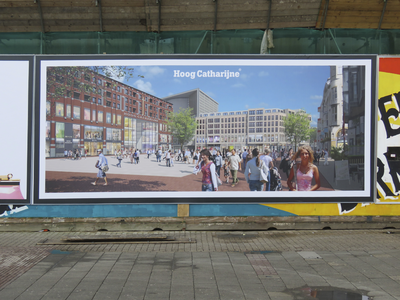 907400 Afbeelding van een grote 'artist impression' van het heringerichte plein Vredenburg te Utrecht, op de ...